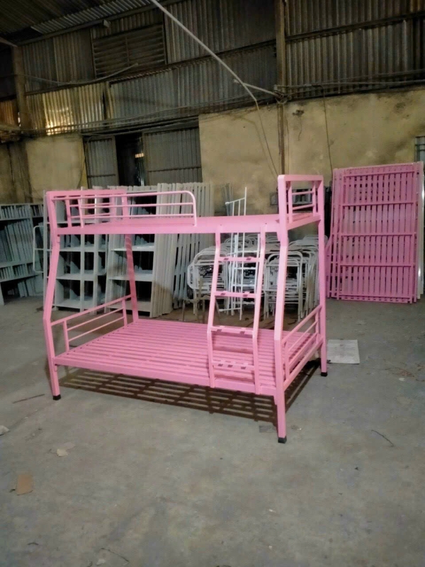 Giường Tầng 18