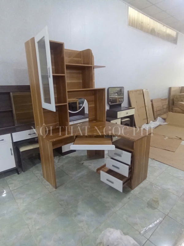 Bàn học trẻ em 35