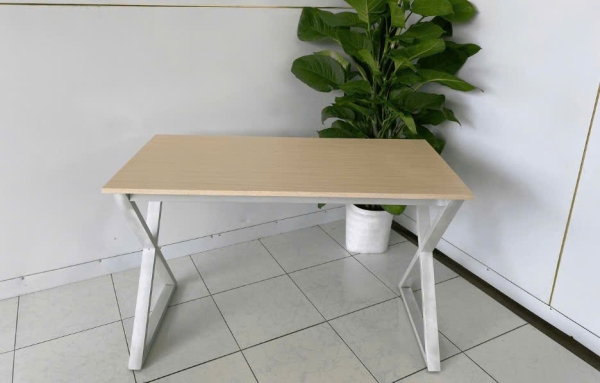 Bàn làm việc chân X 07