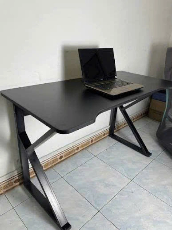 Bàn Gaming văn phòng 13