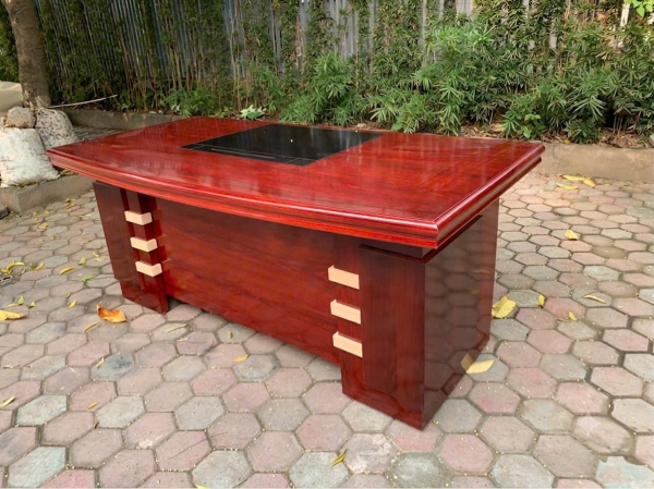 Bàn làm việc sơn PU 23