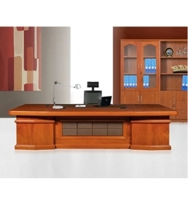 Bàn làm việc sơn PU 42
