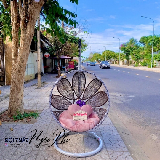 XÍCH ĐU BÔNG HOA NÂU