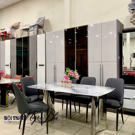 BÀN ĂN ĐÁ TINH THỂ 38