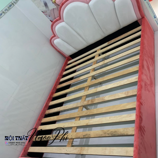 Giường Bọc Nệm 04
