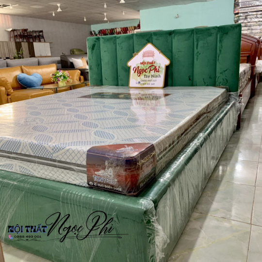 Giường Bọc Nệm 05