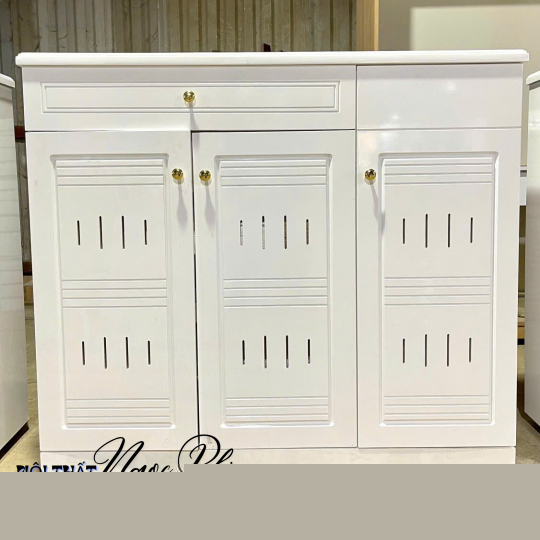 KỆ GIÀY TRẮNG BA CÁNH 05